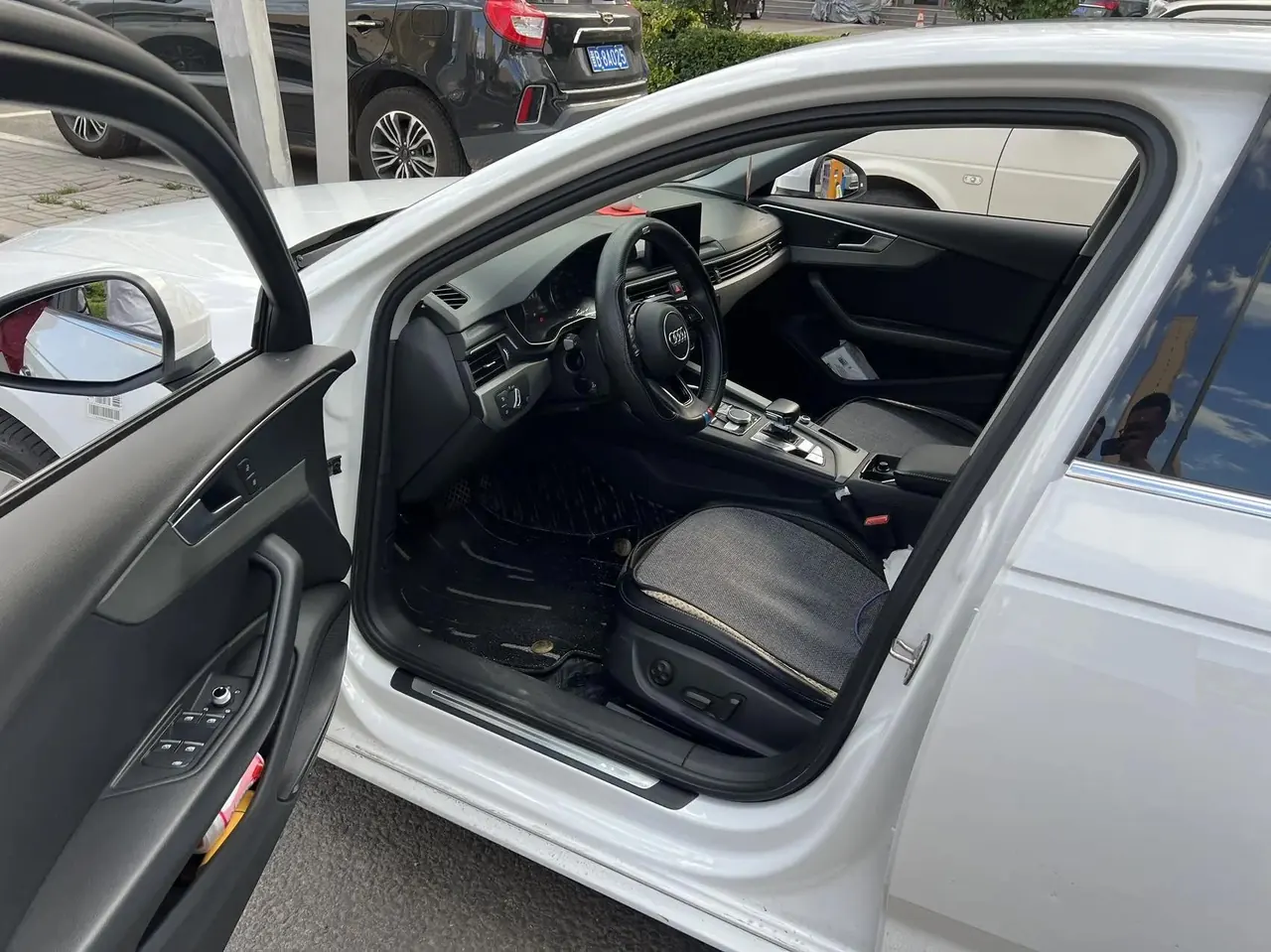 Audi A4L 2019, 40 TFSI Entry‑Level, China VI 4