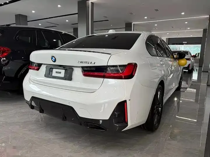 BMW 3 Series 2024 325Li M Sports Night Suit 8