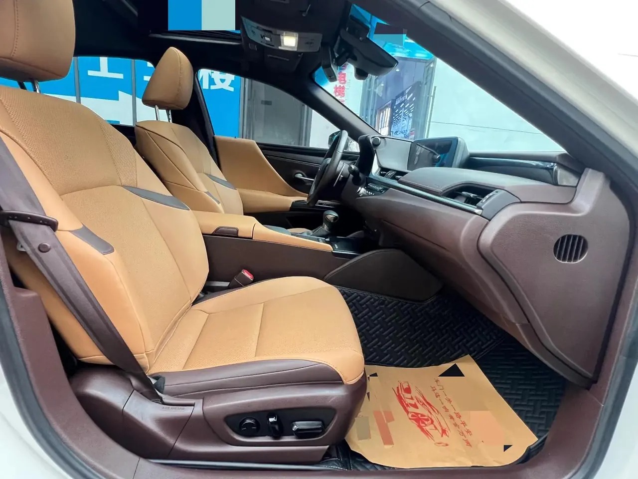 Lexus ES 2021 200 Excellence Edition 11
