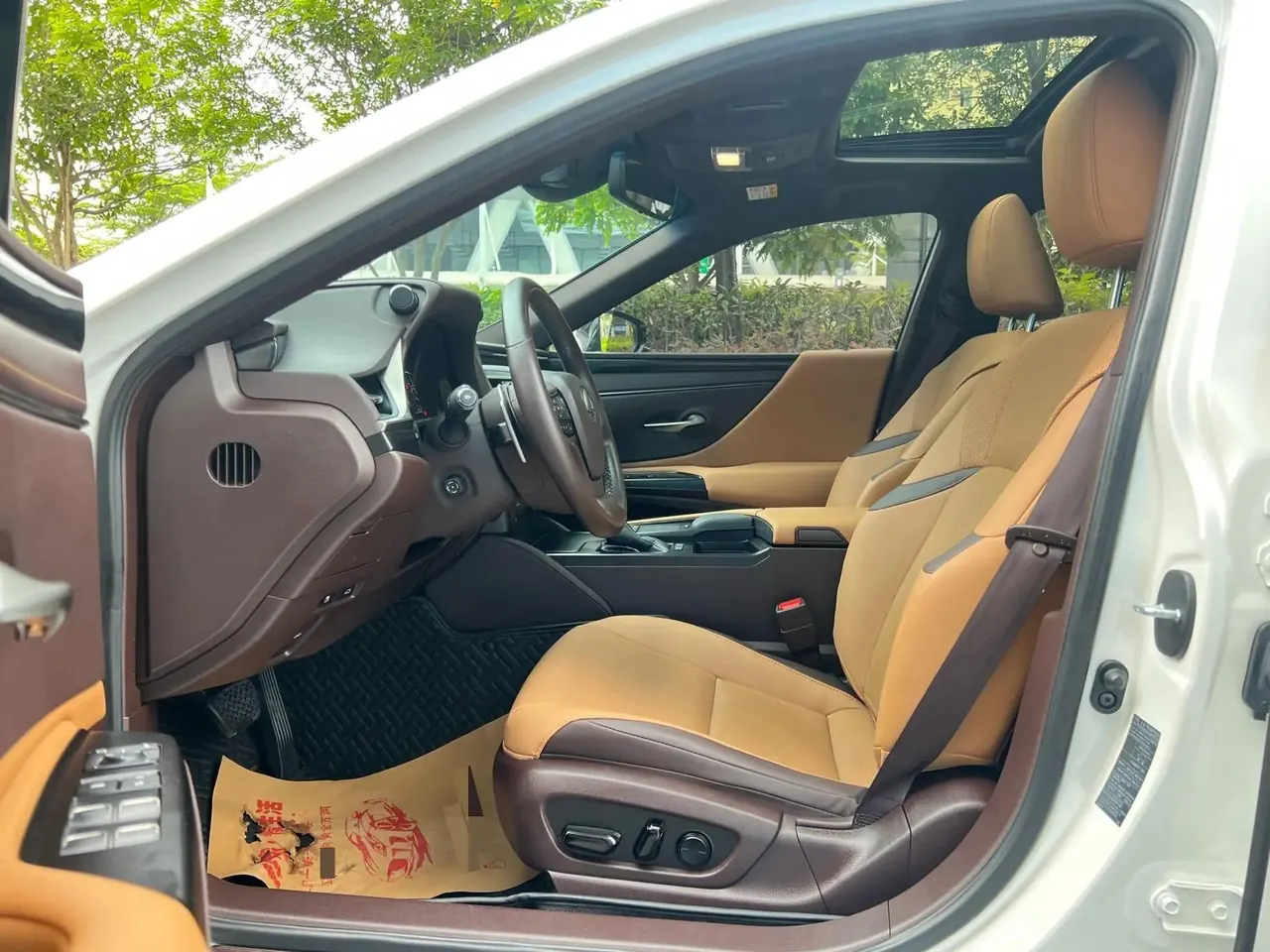 Lexus ES 2021 200 Excellence Edition 7