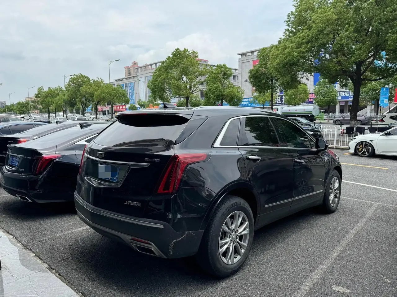 Cadillac XT5 2022 model 2.0T two-wheel-drive luxury version 4