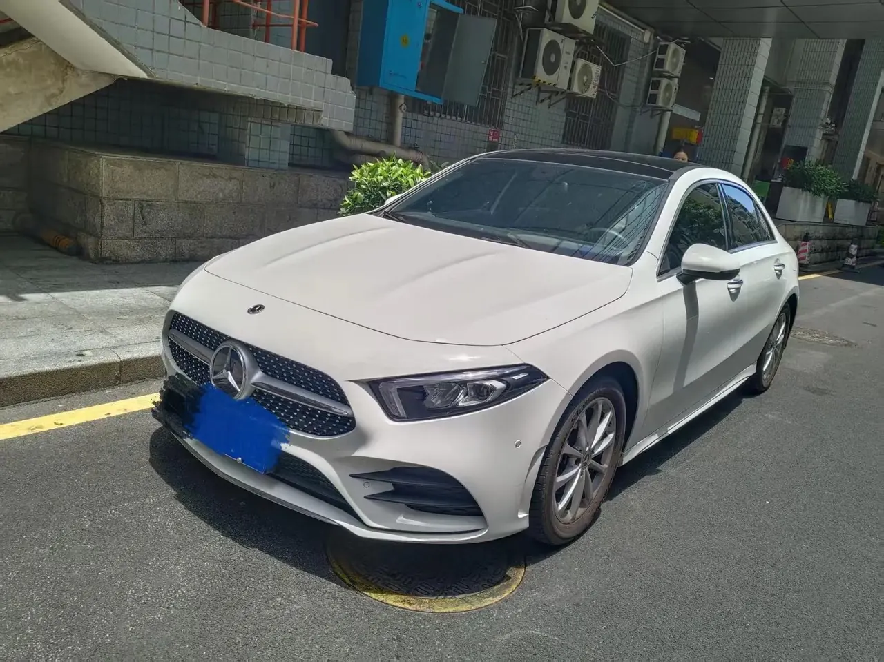 Mercedes Benz Class A 2022 A 200 L Sports Car Dynamic - View 1