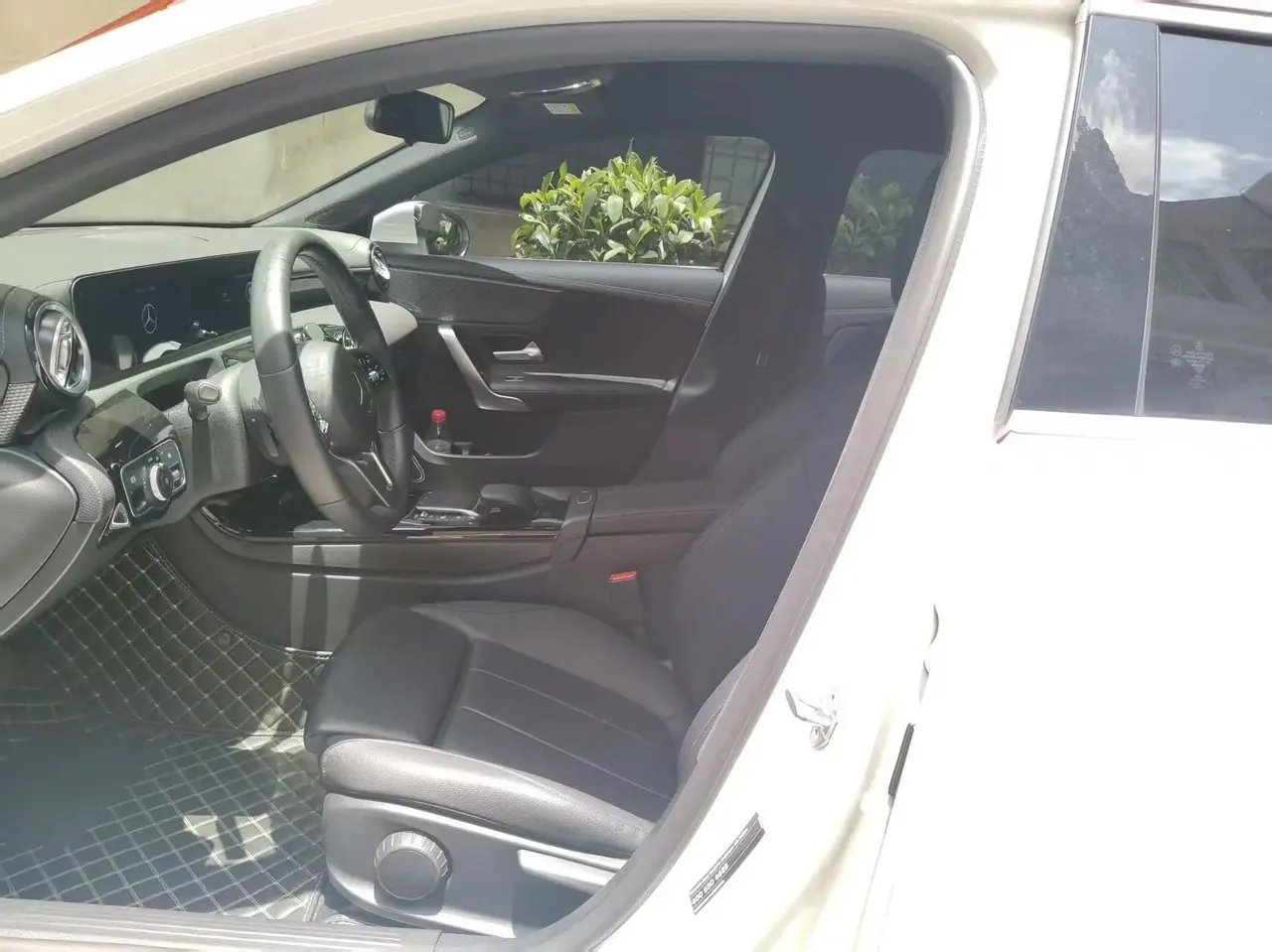 Mercedes Benz Class A 2022 A 200 L Sports Car Dynamic 3