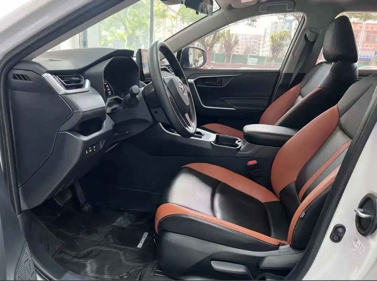 Toyota 2024 RAV4 2.0 CVT 2WD Urban Edition Automatic 6