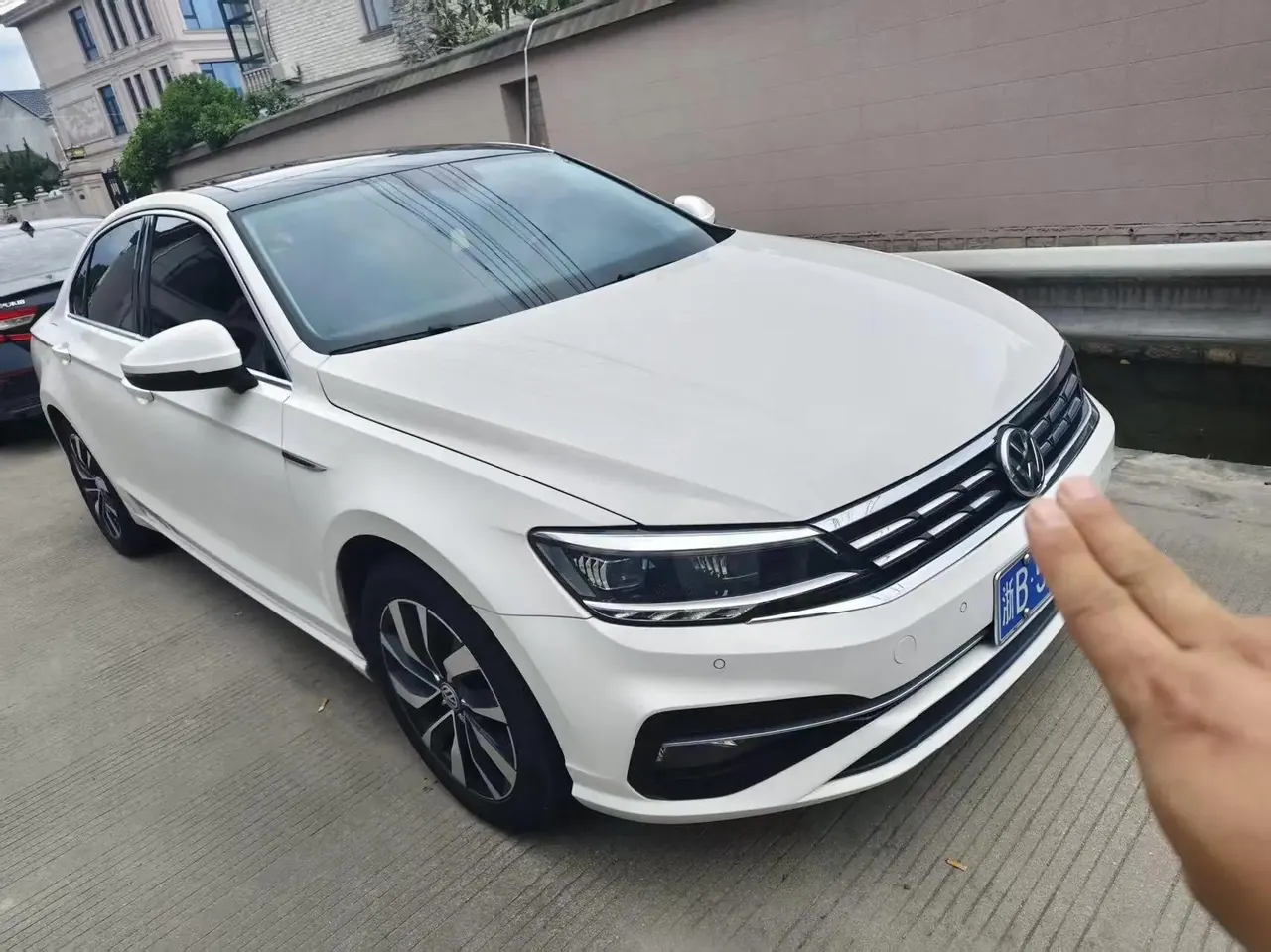 Ling Du 2021 280TSI DSG Deluxe Phantom Edition 3