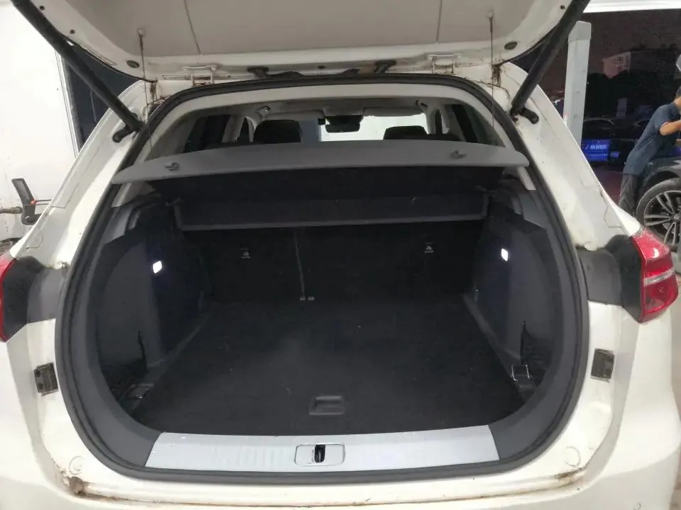 HongQi HS5 2019 2.0T Smart Flag Enjoy Four-wheel Drive Edition 9