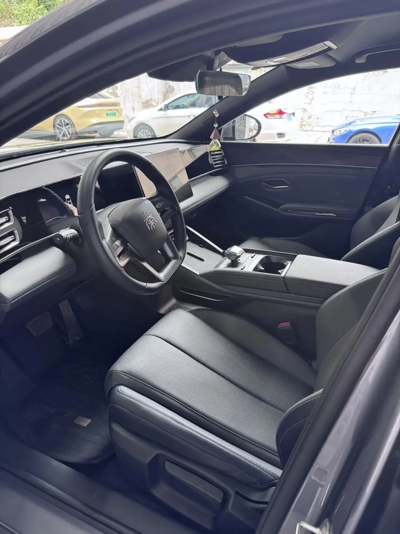 BYD 2025 Qin L DM-i 1.5 CVT Intelligent Driving Version 80KM Leading Model Automatic 3