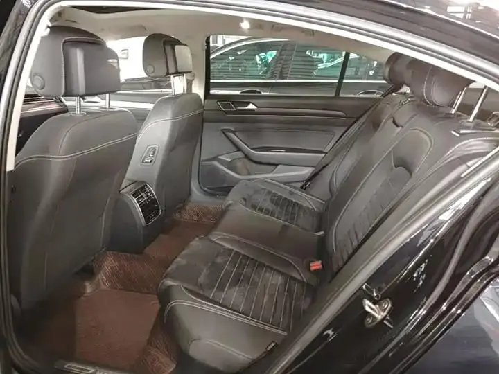 Magotan 2020 330TSI DSG Luxury Edition 17