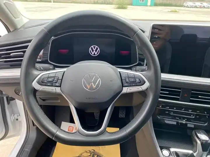Sagittarius 2023 300TSI DSG Exceed Edition 8