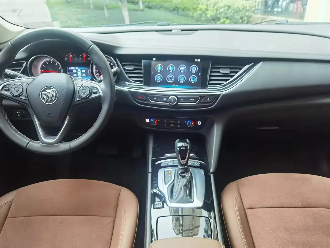 Regal 2019 to 20T Luxury Country VI 12