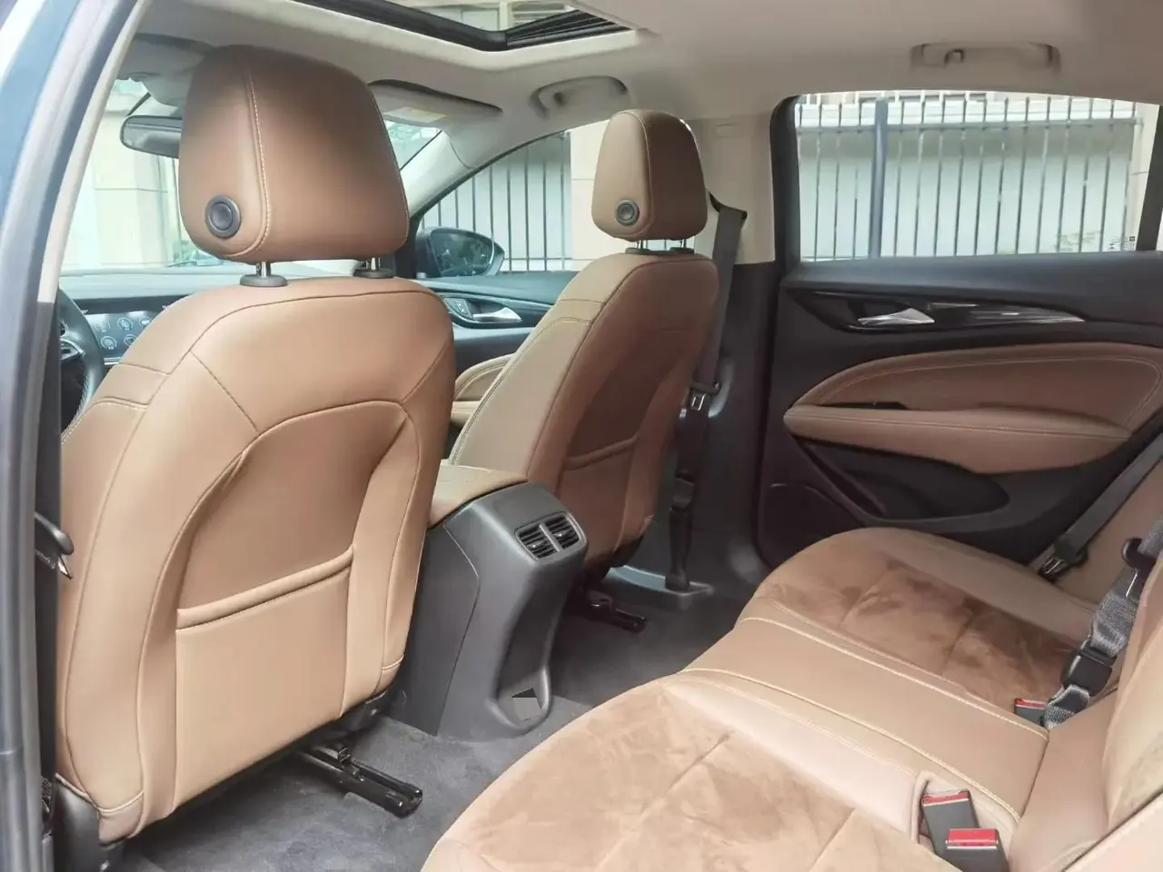 Regal 2019 to 20T Luxury Country VI 7