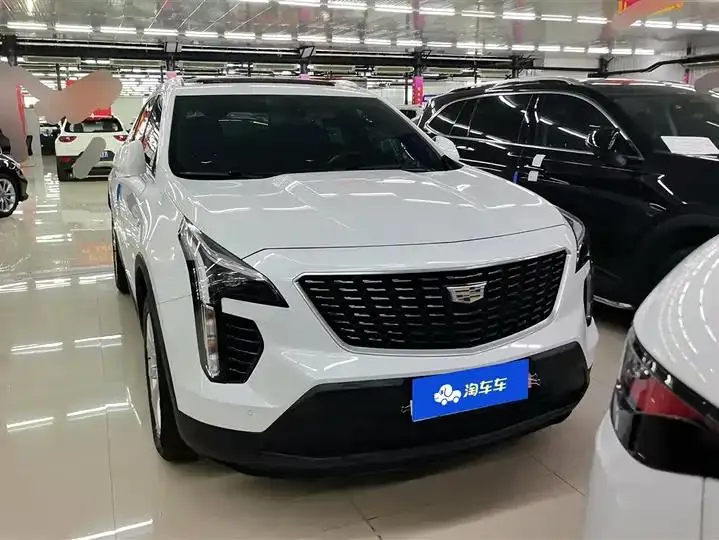 Cadillac XT4 2023 28T Two-Drive Fashion Type 2
