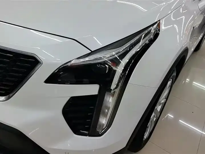 Cadillac XT4 2023 28T Two-Drive Fashion Type 4