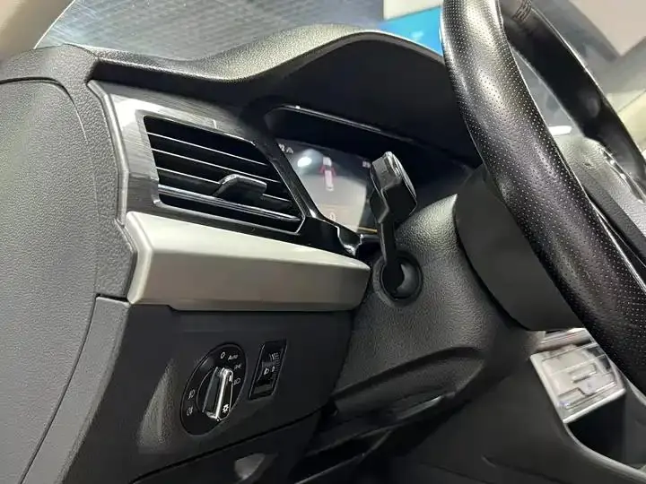 Lavida 2021 280TSI DSG Deluxe Edition 10