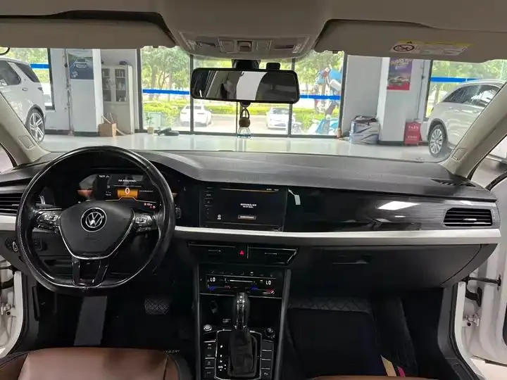 Lavida 2021 280TSI DSG Deluxe Edition 13
