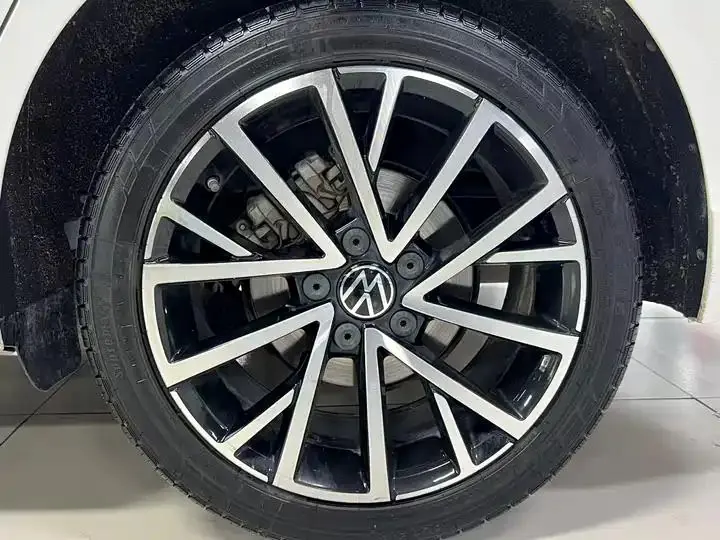 Lavida 2021 280TSI DSG Deluxe Edition 17