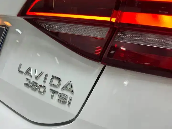 Lavida 2021 280TSI DSG Deluxe Edition 7