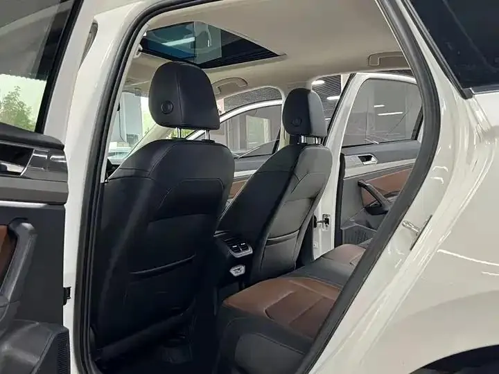 Lavida 2021 280TSI DSG Deluxe Edition 9