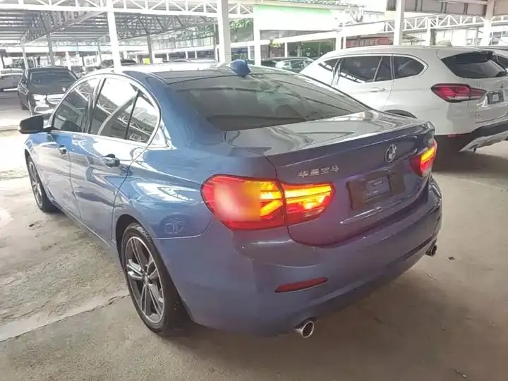 BMW 1 Series 2020 120i Luxury Model 5