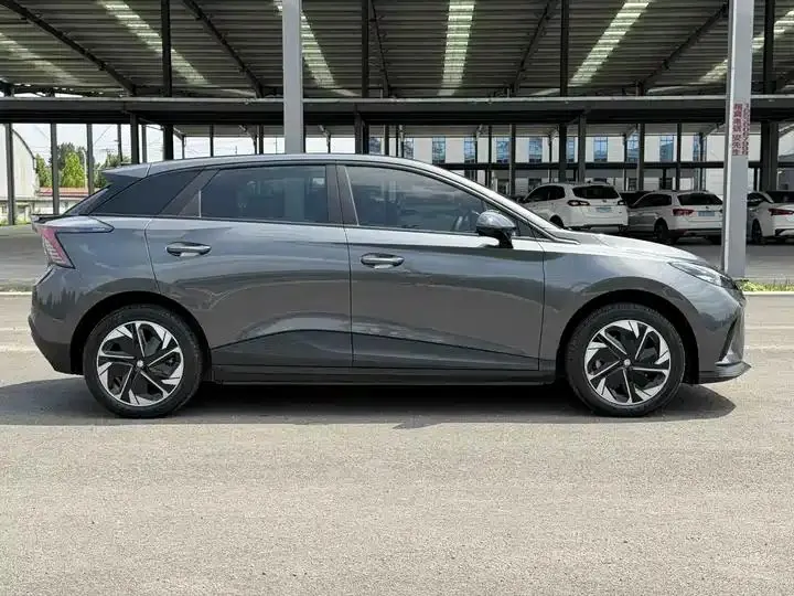MG4 2023 Model, 415km Range, Export Champion Edition 4