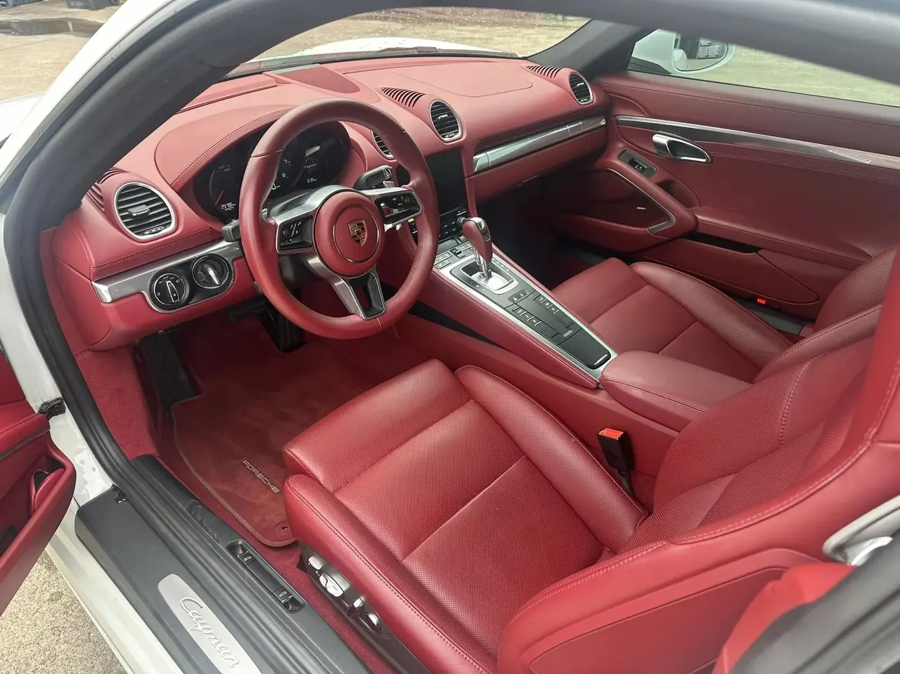 Porsche 718 2020 Cayman 2.0T 6