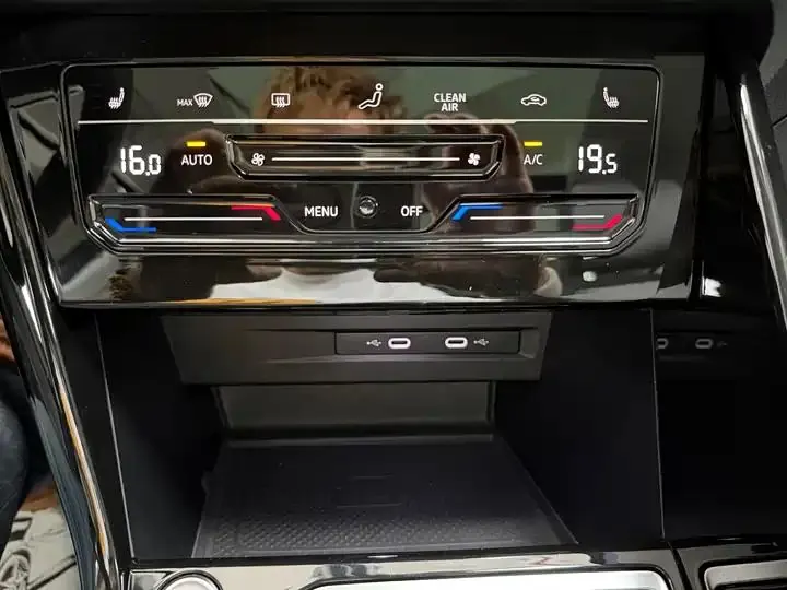Tan Yue 2023 330TSI Two-Drive R-Line High Energy Edition 23