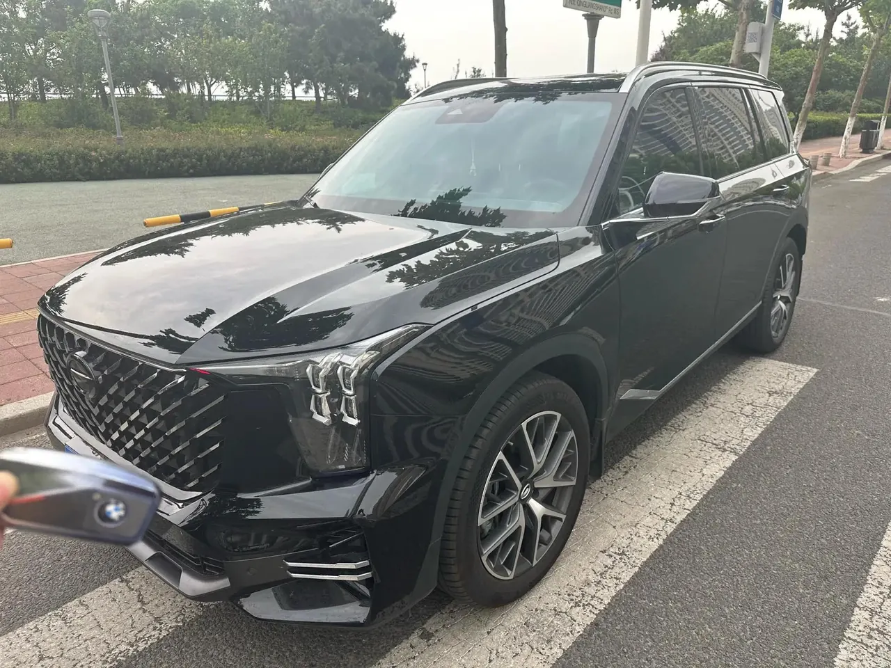 Chuanqi 2025 GS8 2.0TGDI Pilot Series Two-Drive Deluxe Edition 5-seat Automatic Gear - View 1