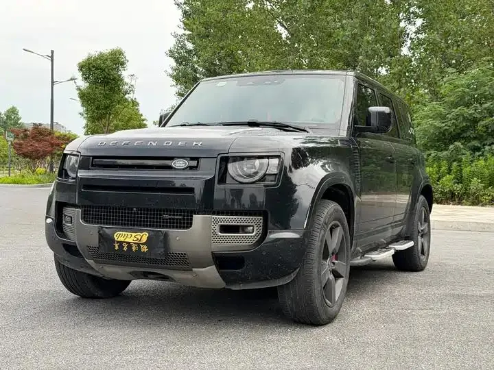 Land Rover Guard 2022 110 P400 X-DYNAMIC HSE - View 1