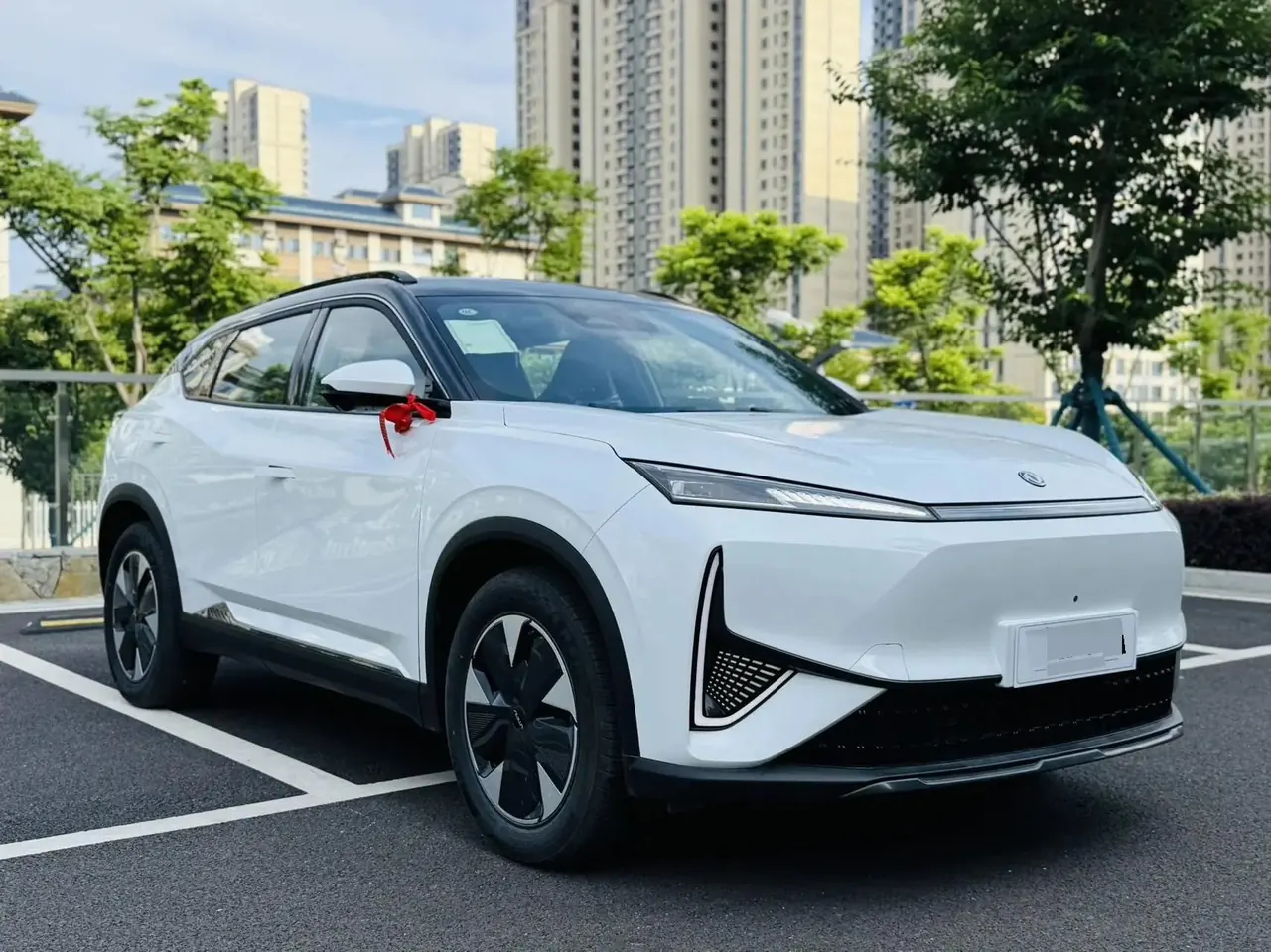Fengshen 2025 L7 1.5T 205 Long Endurance Premium Automatic Gear 3