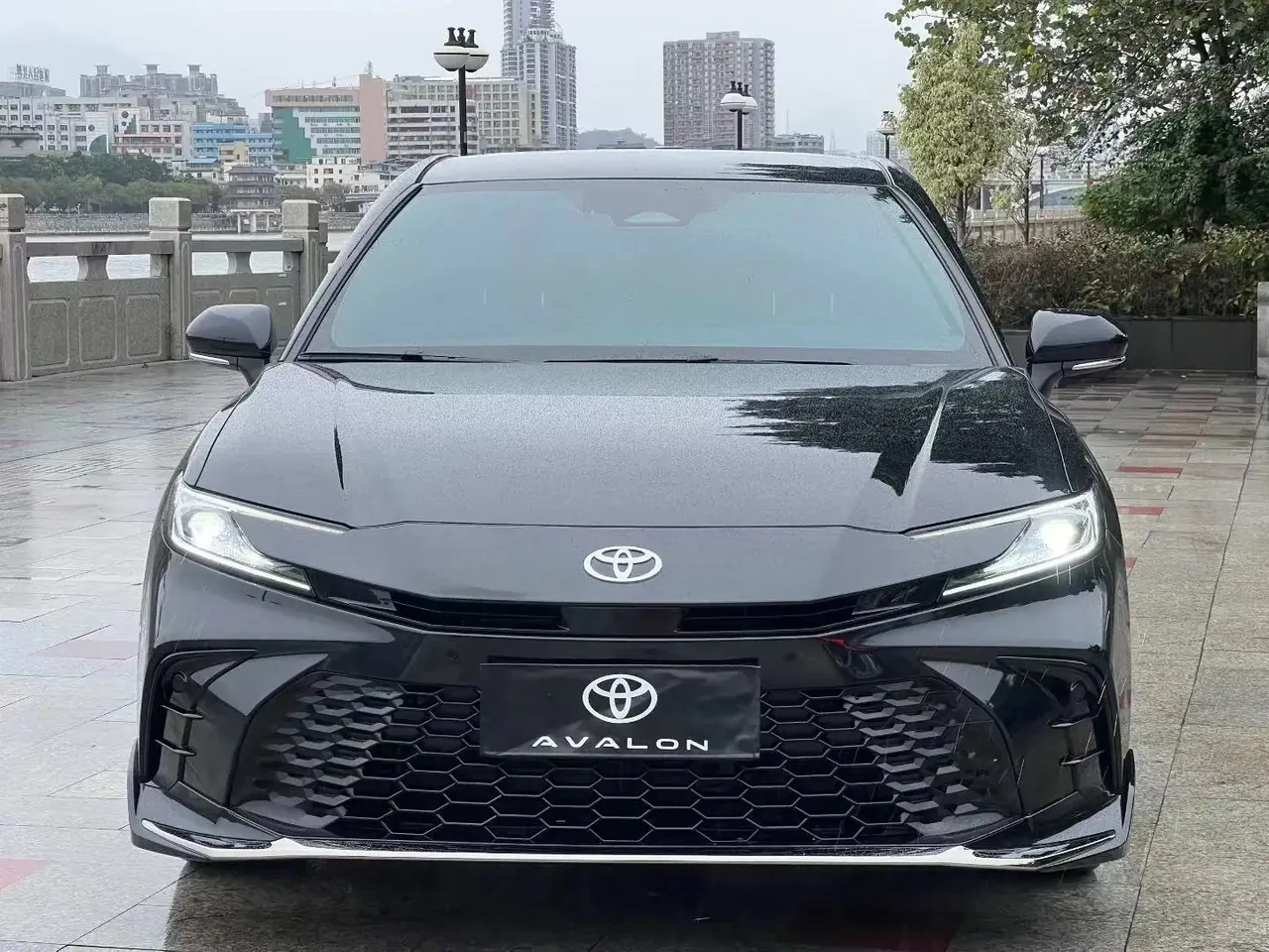 Toyota 2024 Camry Dual Engine 2.0HXS Stepless Sports PLUS Edition Automatic Gear 2