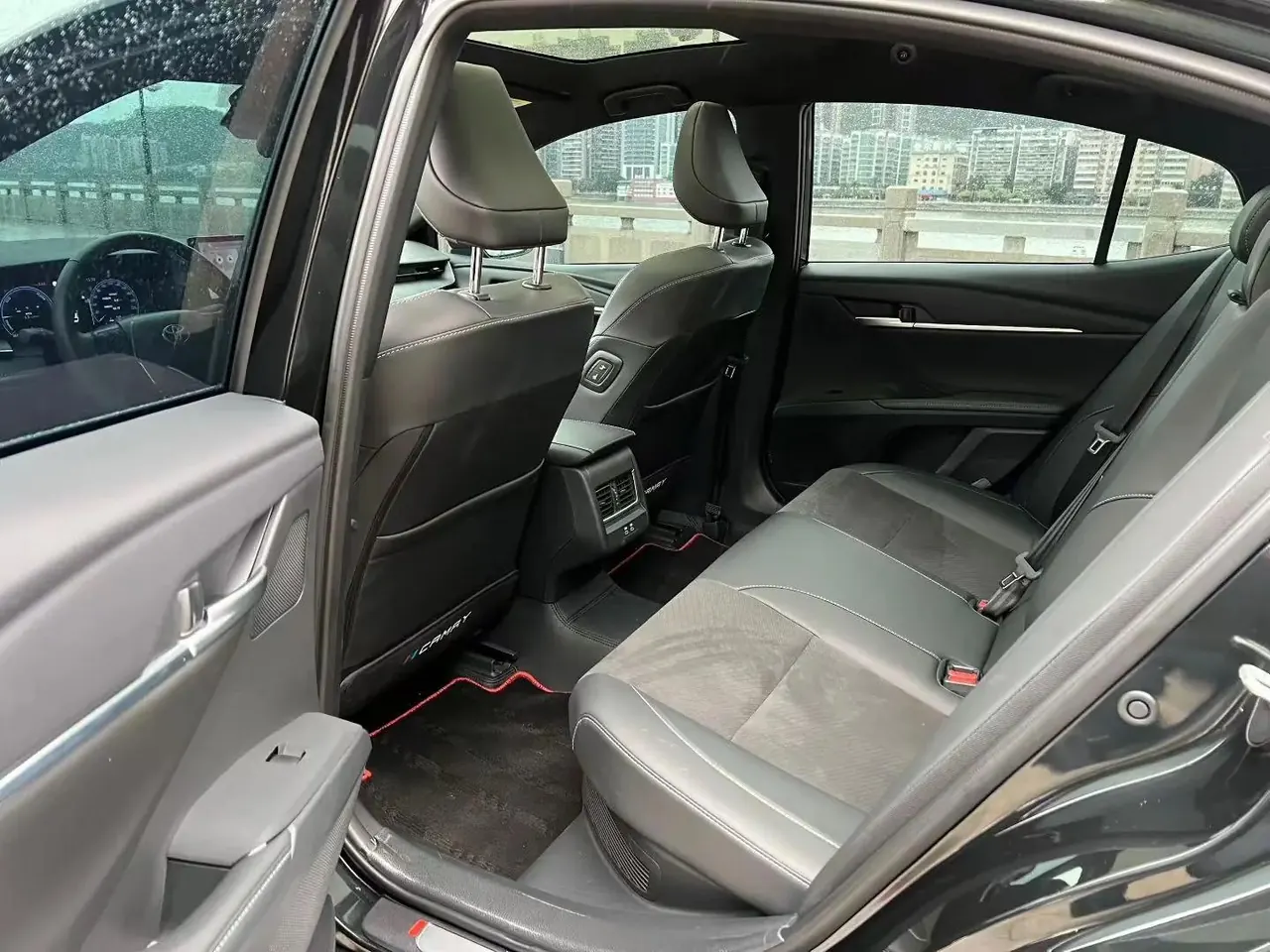Toyota 2024 Camry Dual Engine 2.0HXS Stepless Sports PLUS Edition Automatic Gear 5