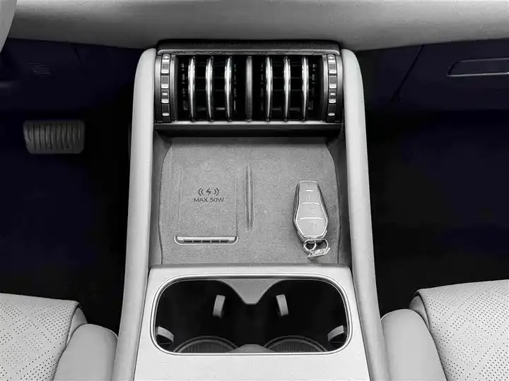 Yuan PLUS 2025 Smart Driving Edition 510KM Exceed 21