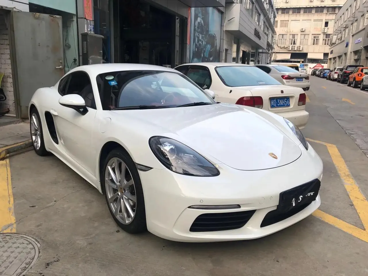 Porsche 718 2018 Cayman 2.0T 3