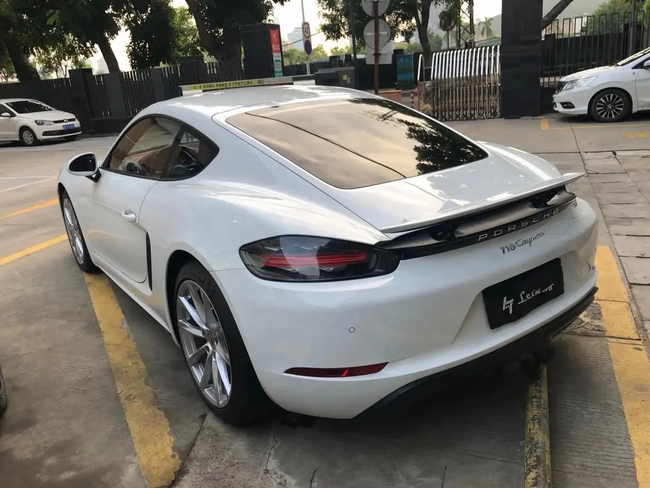 Porsche 718 2018 Cayman 2.0T 7
