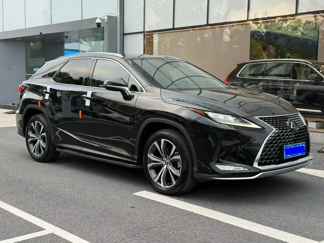 Lexus RX 2020 model modified 300 four-wheel drive elegant version 3