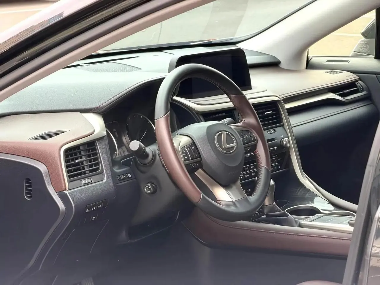 Lexus RX 2020 model modified 300 four-wheel drive elegant version 4