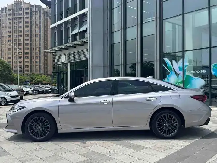 Asian Dragon 2023 2.0L XLE Premium Edition 3