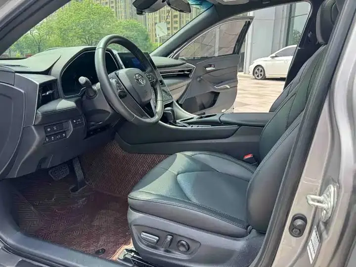 Asian Dragon 2023 2.0L XLE Premium Edition 9