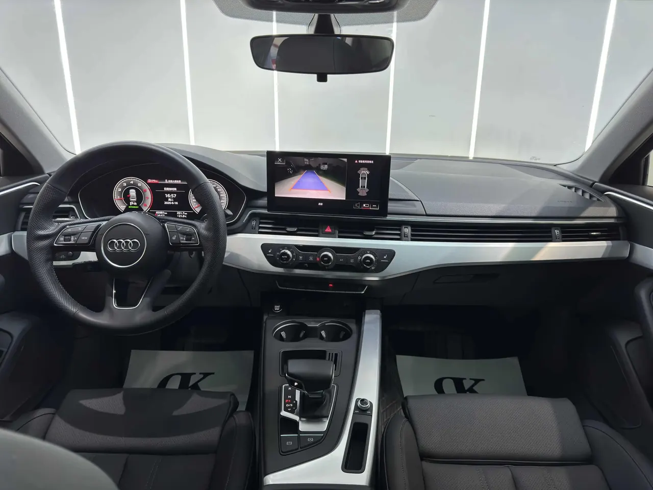 Audi A4L 2022 model 40 TFSI Sporty Style version 5