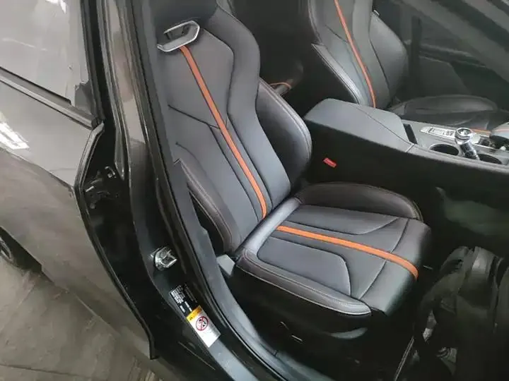 ChangAn UNI-V 2024 1.5T Honorable Model 25