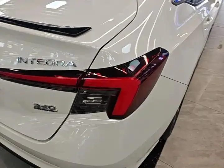 Model 2023 240TURBO CVT Smart Edition 8