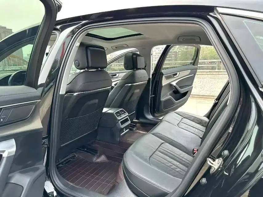 Audi A6L 2021 40 TFSI Deluxe Elegant 8