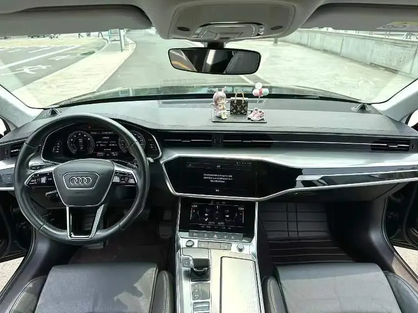 Audi A6L 2021 40 TFSI Deluxe Elegant 9