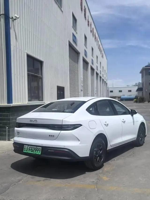 Seal 05 DM-i 2026 DM-i 128KM luxury model 6