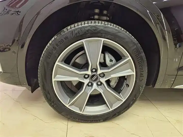 Audi Q5L 2022 model change 45T luxury dynamic 8