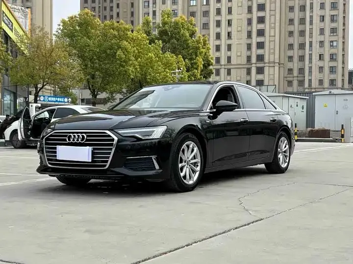 Audi A6L 2021 40 TFSI Deluxe Elegant - View 1