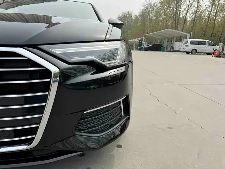 Audi A6L 2021 40 TFSI Deluxe Elegant 14
