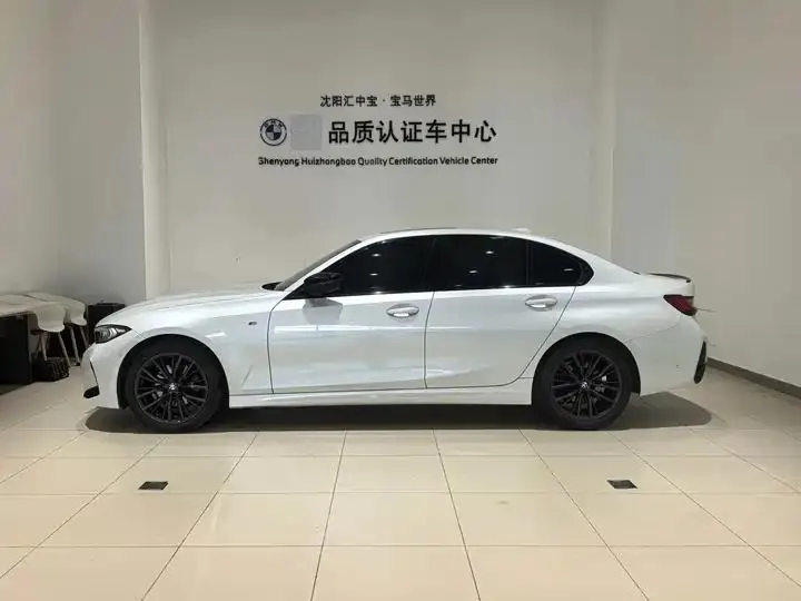 BMW 3 Series 2023 325i M Sports Night Suit 3