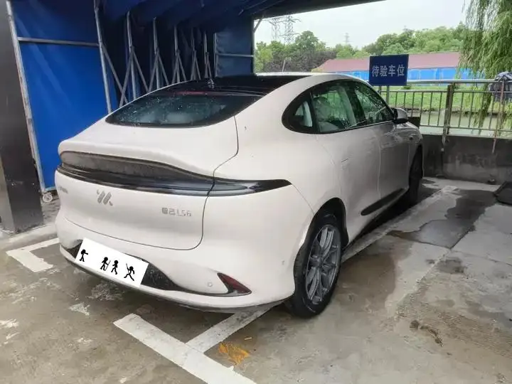 IM LS6 2025 Lizard Zhijia Theater Edition 2