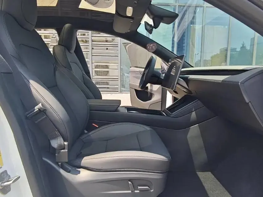Tesla 2026 Model Y long endurance rear wheel drive version automatic transmission 7